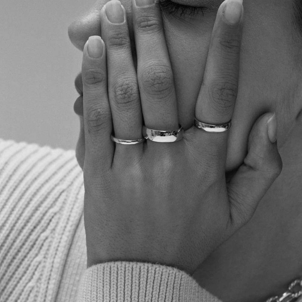 Ale Band Ring
